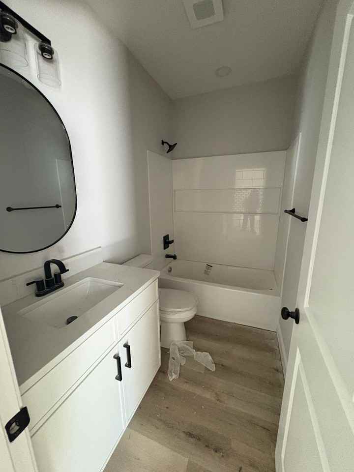 4234 Ashland Dr - Photo 5 of 11