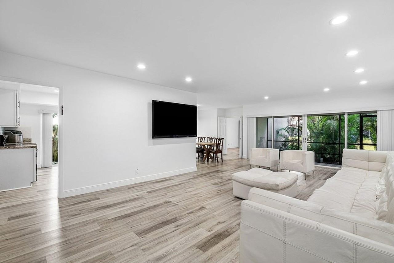 6165 Old Court Rd - Photo 6 of 21