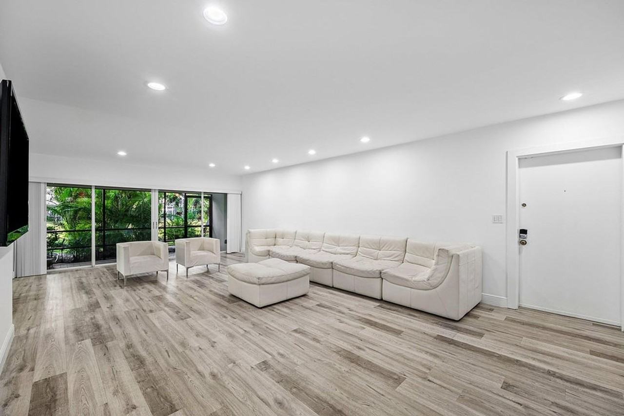 6165 Old Court Rd - Photo 7 of 21