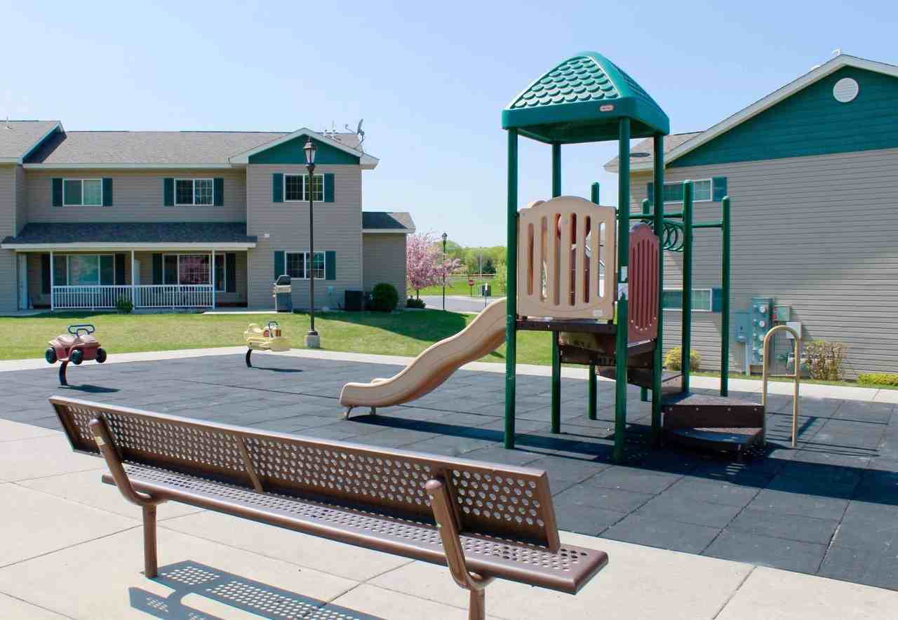 Jordan Valley Townhomes - Photo 3 of 16