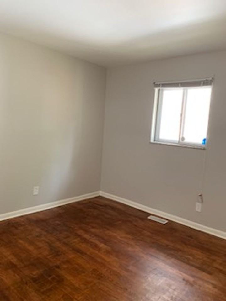 1362 W Pruitt St - Photo 6 of 9