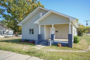 featured image of 300 N Clinton Ave