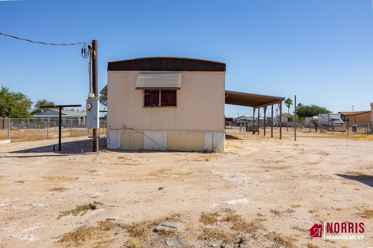 5640 N Tally Ho Ln - Photo 4 of 26