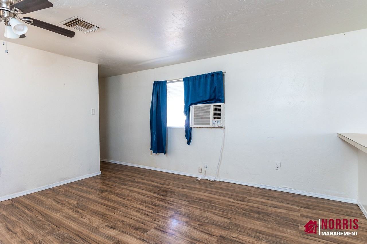 5640 N Tally Ho Ln - Photo 7 of 26