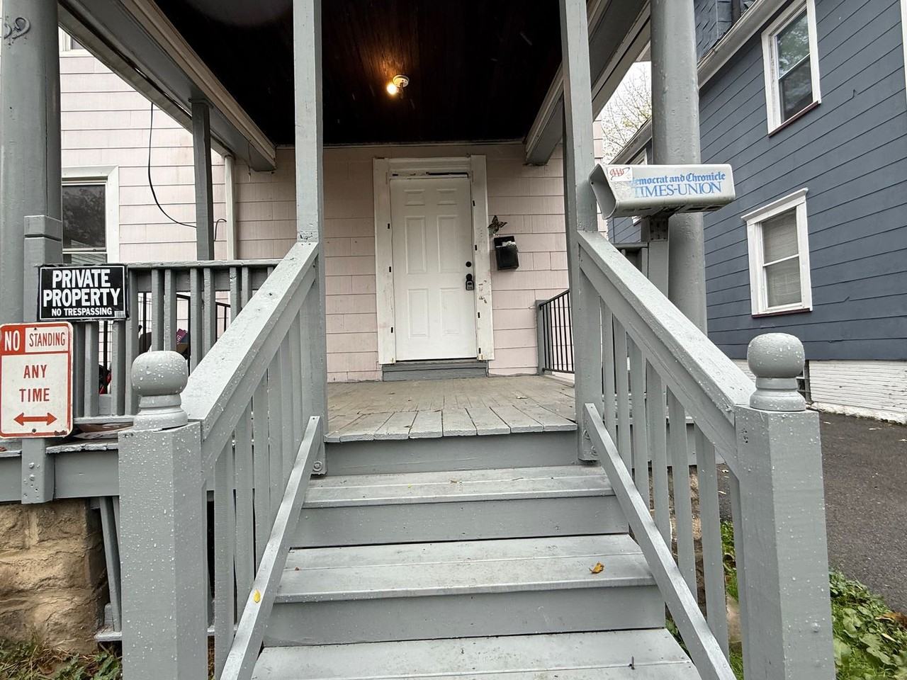 69 Kingston St - Photo 2 of 24