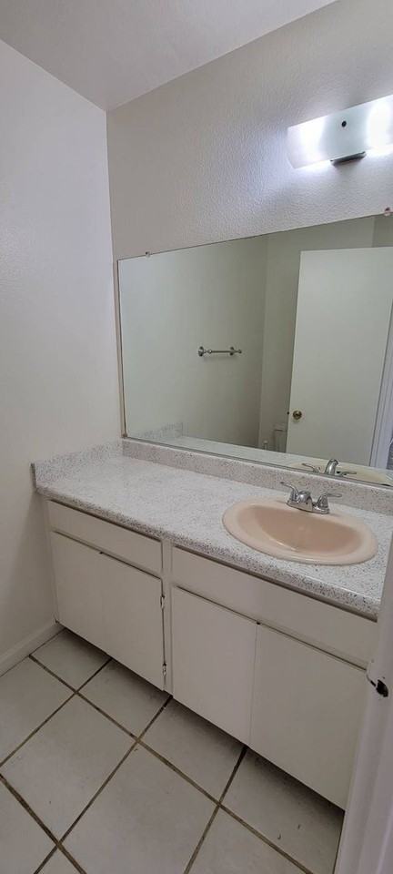 4950 Lantana Dr - Photo 7 of 10