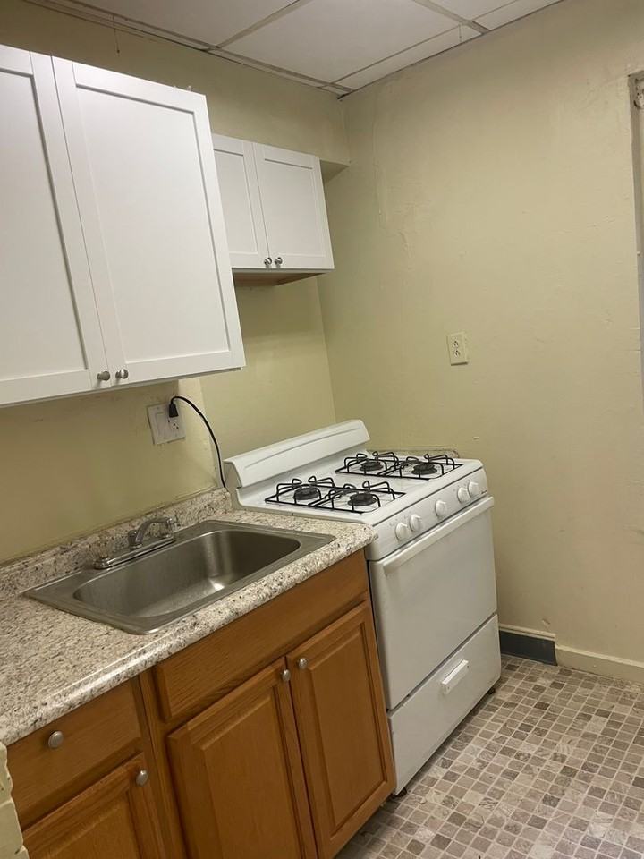 3924 Coral St - Photo 3 of 6