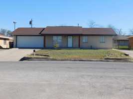 featured image of 209 Margaret Ln