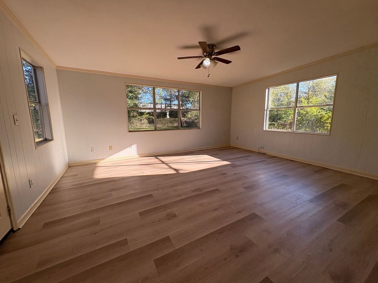 629 Woodmont Pl - Photo 4 of 13