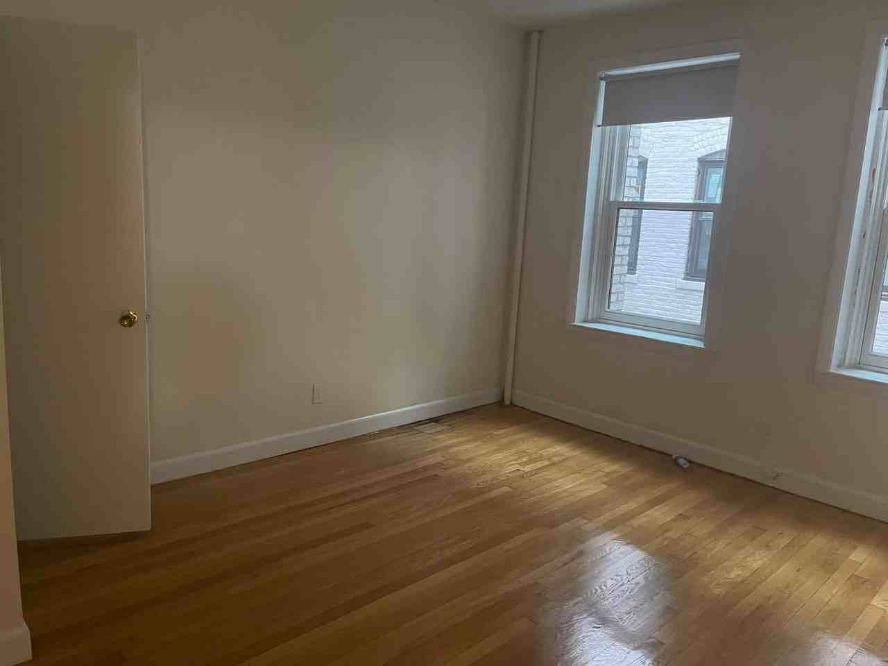 1133 Commonwealth Ave - Photo 6 of 10