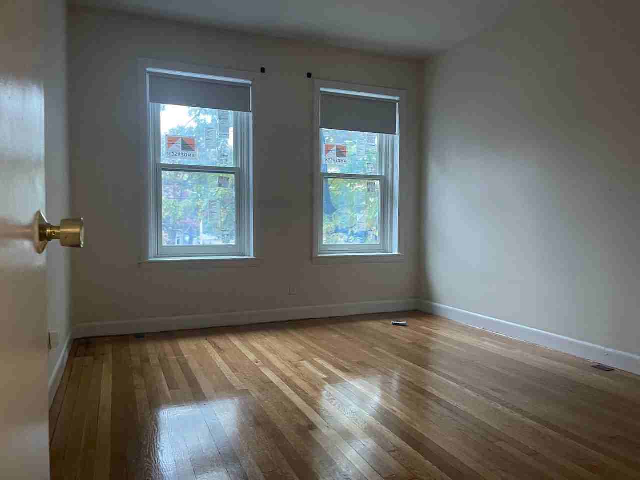 1133 Commonwealth Ave - Photo 7 of 10