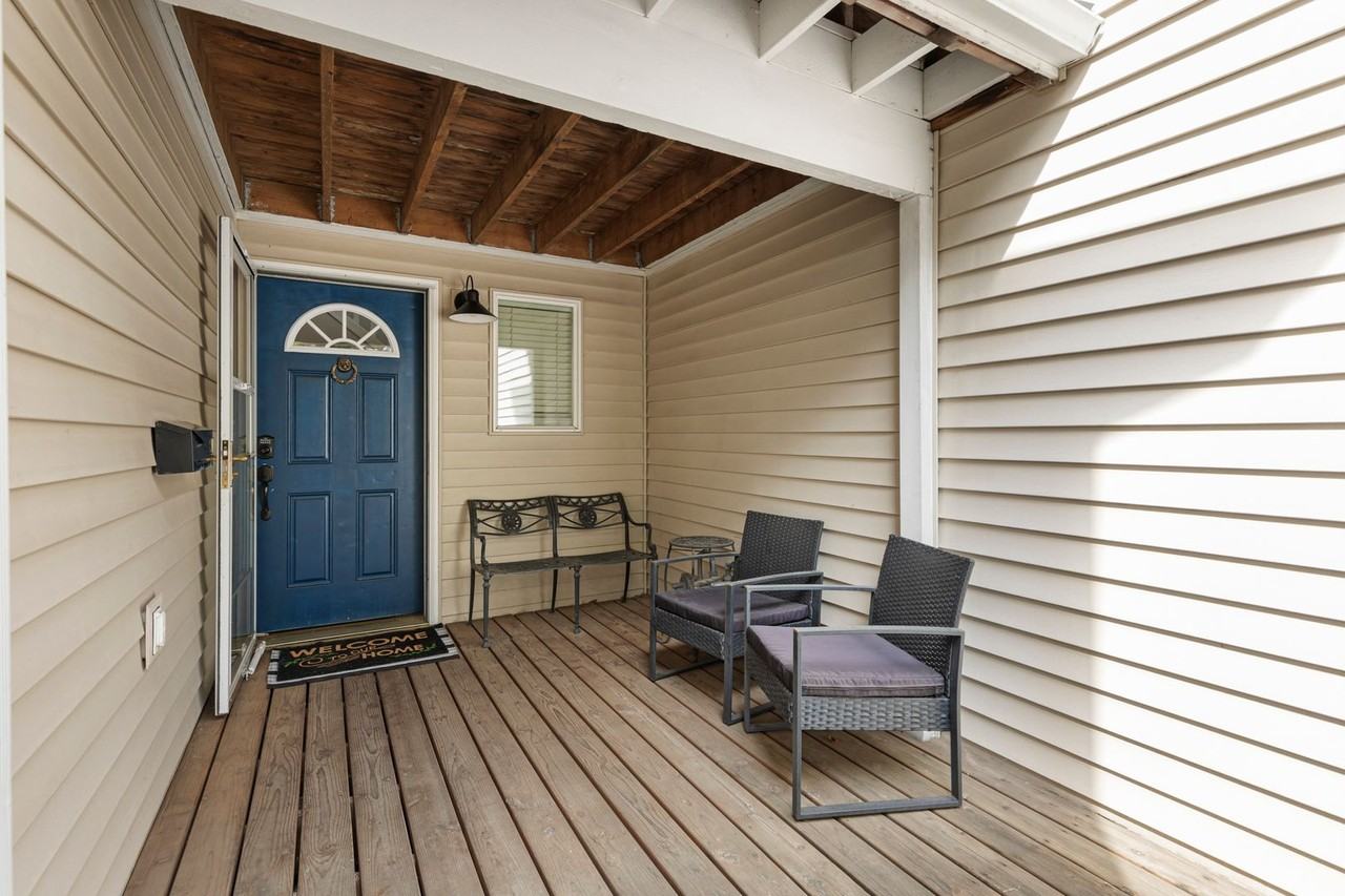 8945 North Calvert Avenue - Photo 2 of 22