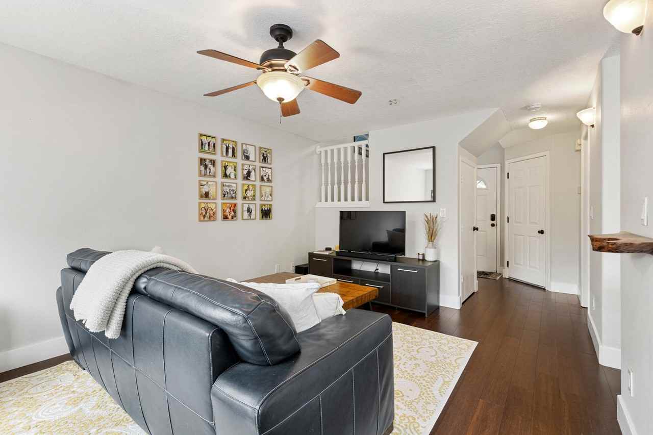 8945 North Calvert Avenue - Photo 4 of 22