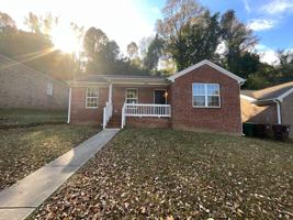 featured image of 1019 N Manor Dr