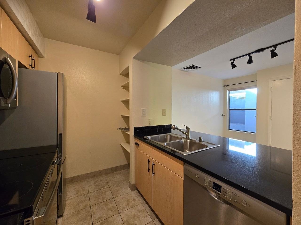 941 Calle Mejia #1616 - Photo 5 of 18