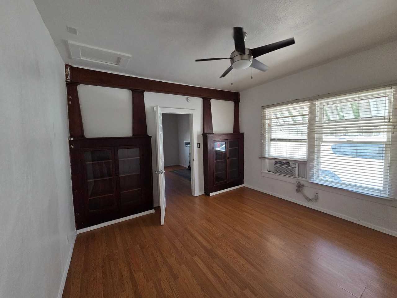 2336 N 11th St #A - Photo 4 of 15