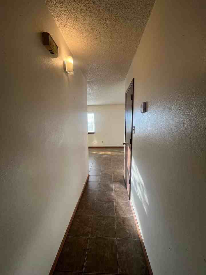 3005 Montgomery Street - Photo 7 of 36