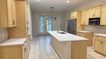 featured image of 9 Abigail Ln