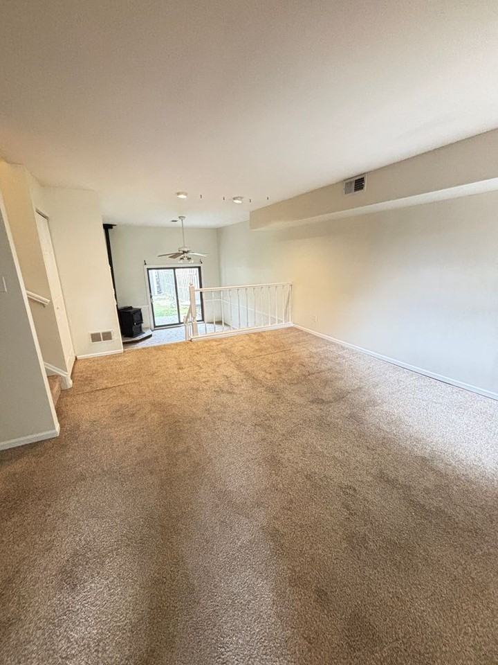 1708 Redwood Court - Photo 2 of 50