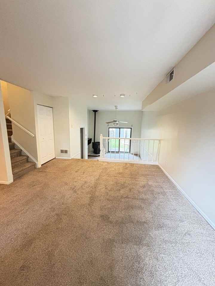 1708 Redwood Court - Photo 3 of 50