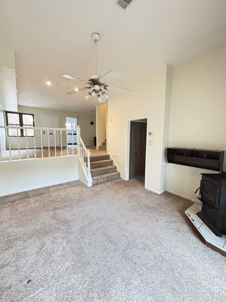 1708 Redwood Court - Photo 7 of 50