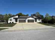 100 100 & 102 E. Maplewood Ln - Photo 1 of 1