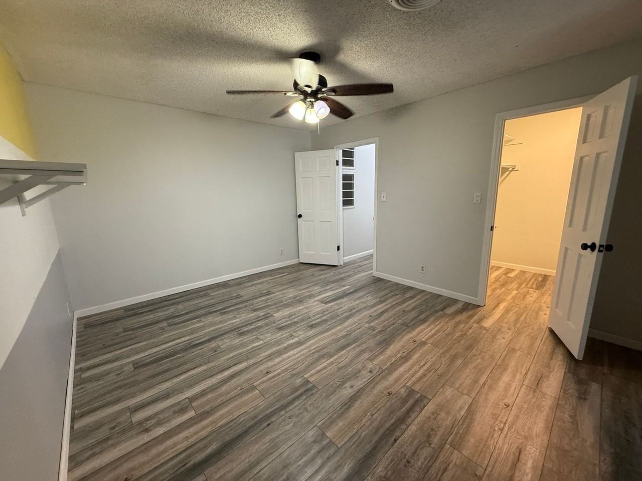 7031 East 70th Street - Photo 4 of 31