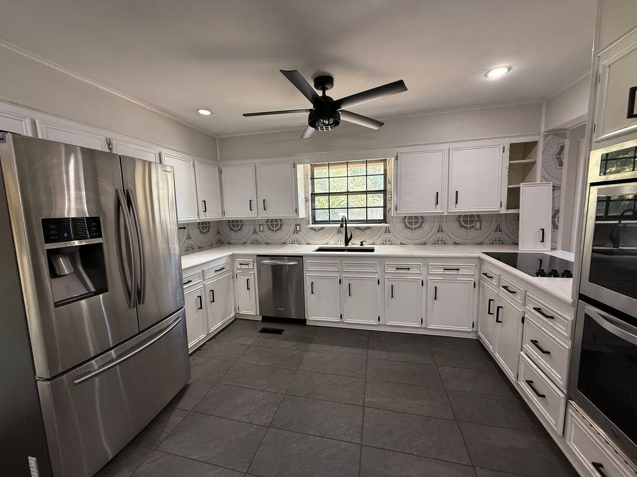 7031 East 70th Street - Photo 2 of 31