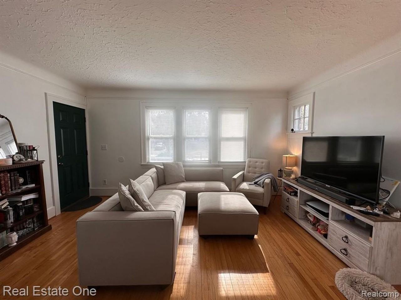 122 West Houstonia Avenue #A - Photo 3 of 16