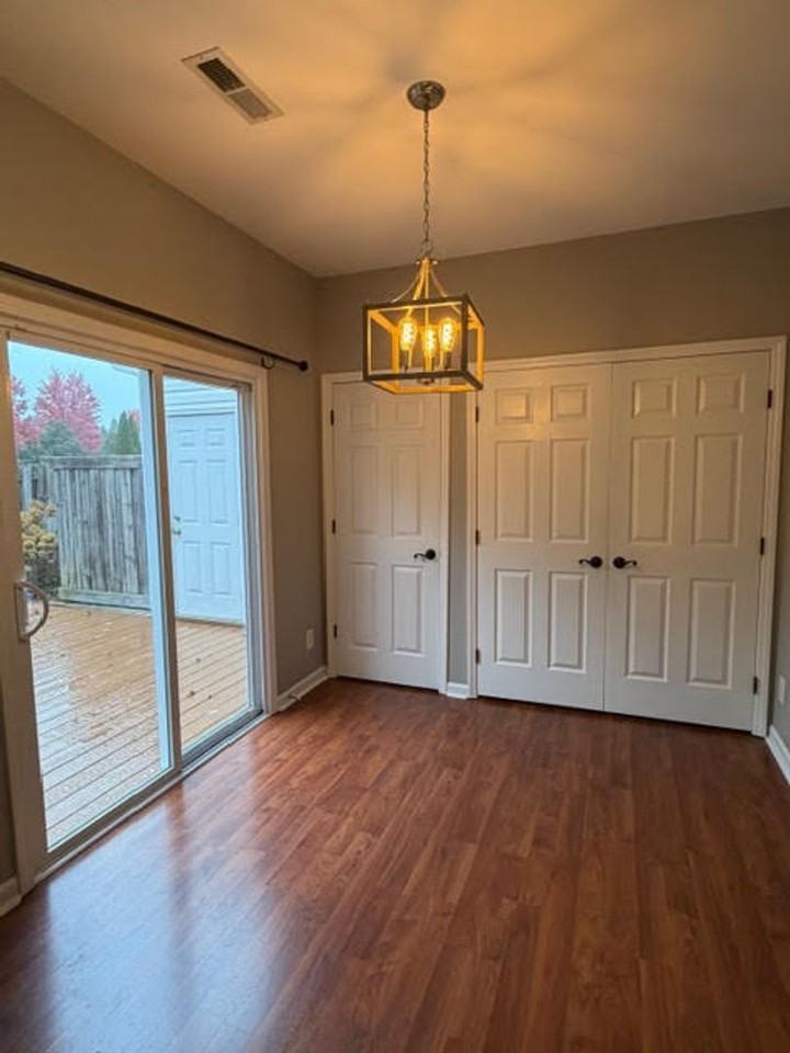 6859 Derby Run Drive - Photo 4 of 10