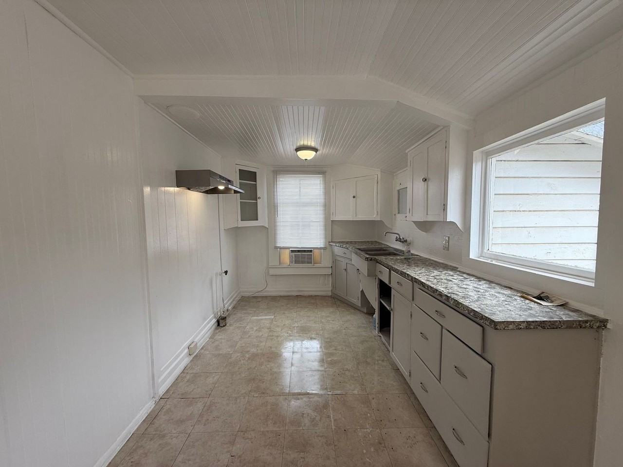 1181 East Millard Way - Photo 5 of 15