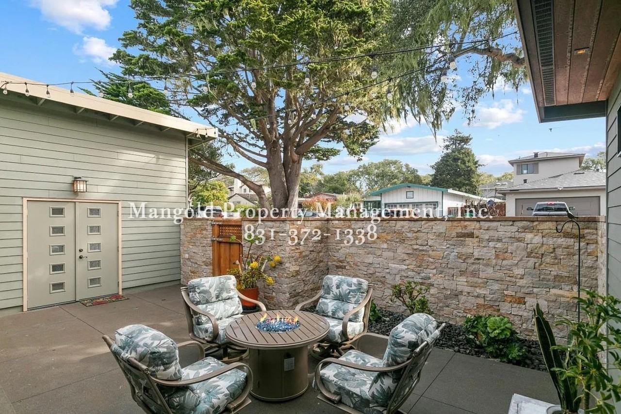 926 Ruth Ct - Photo 2 of 28