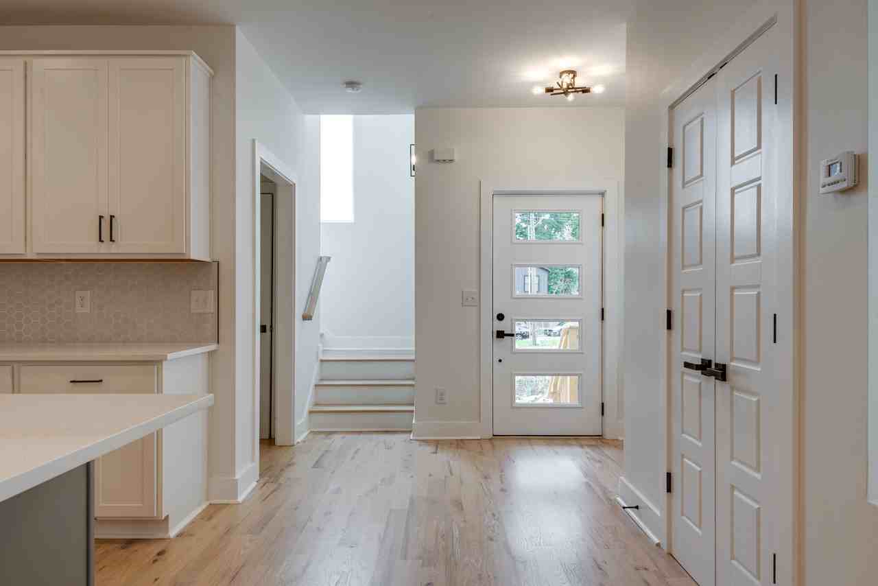 214 Eisenhower Drive - Photo 3 of 21