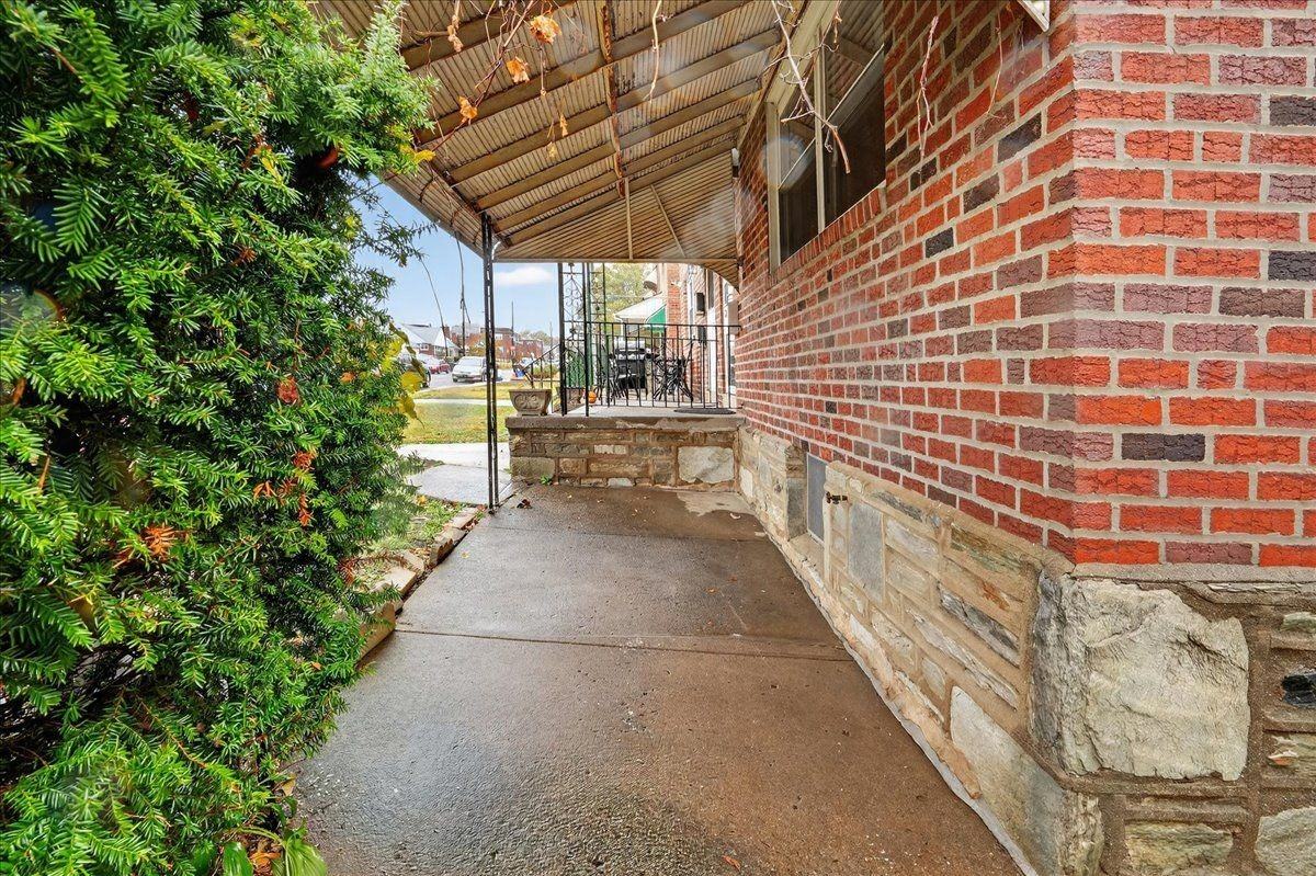 825 Solly Ave ##1 - Photo 2 of 20