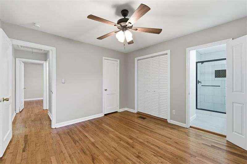 1003 Valley Dr Se - Photo 3 of 33