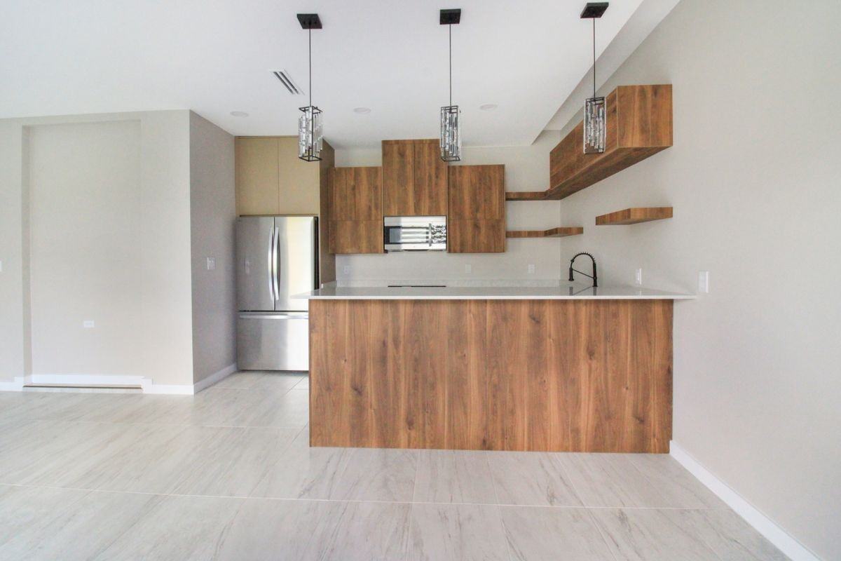 2229 Corales St - Photo 3 of 16