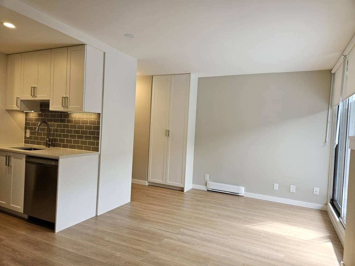 30 East 10th Avenue #208 - Photo 3 of 21