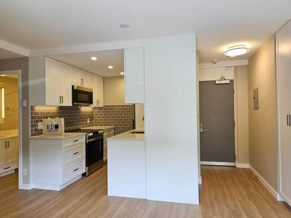 30 East 10th Avenue #208 - Photo 4 of 21