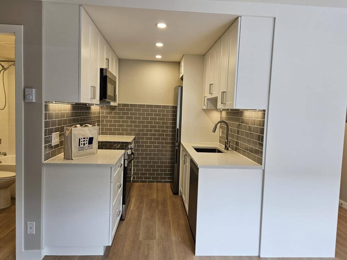 30 East 10th Avenue #208 - Photo 7 of 21