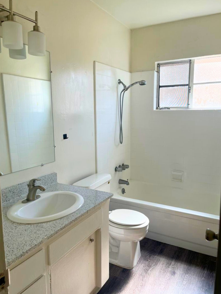 120 East Chestnut Street #20 - Photo 6 of 6