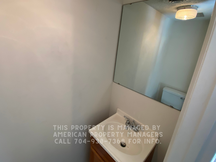 1116 Arbor Dr #4A - Photo 5 of 10