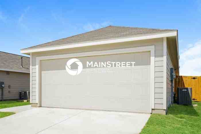 2312 Great Belt Boulevard - Photo 2 of 15