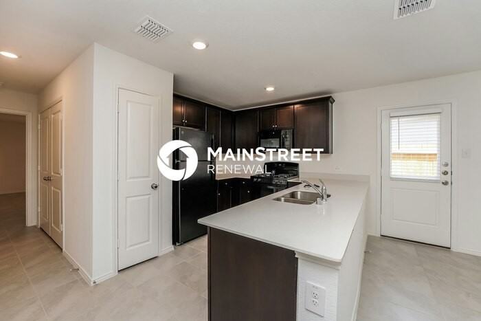 2312 Great Belt Boulevard - Photo 6 of 15