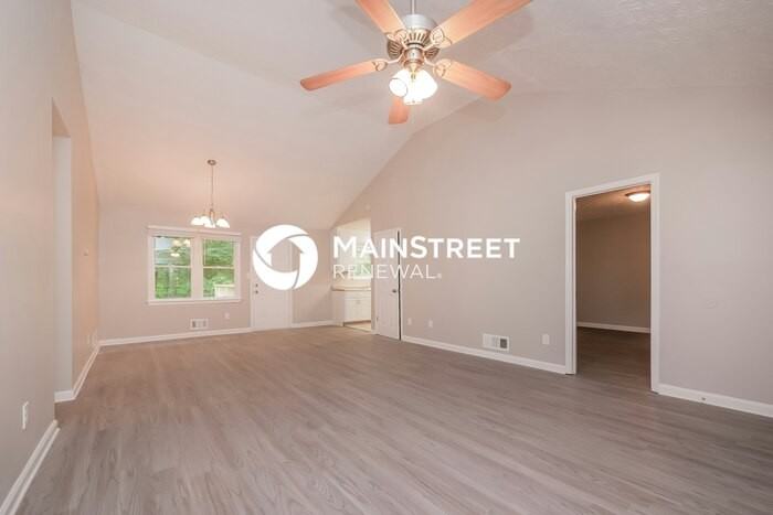 1003 Salisbury Trl - Photo 2 of 17