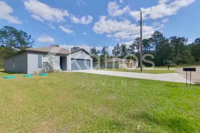 8833 N Vienna Dr - Photo 2 of 22