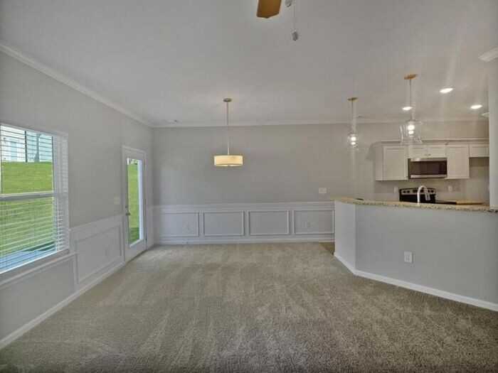 121 Liberty Bell Dr Ne - Photo 6 of 16