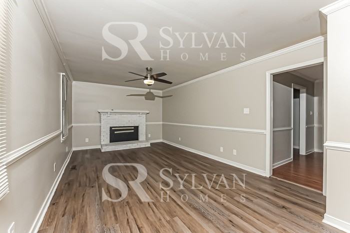 4307 Burgess House Ln - Photo 2 of 15