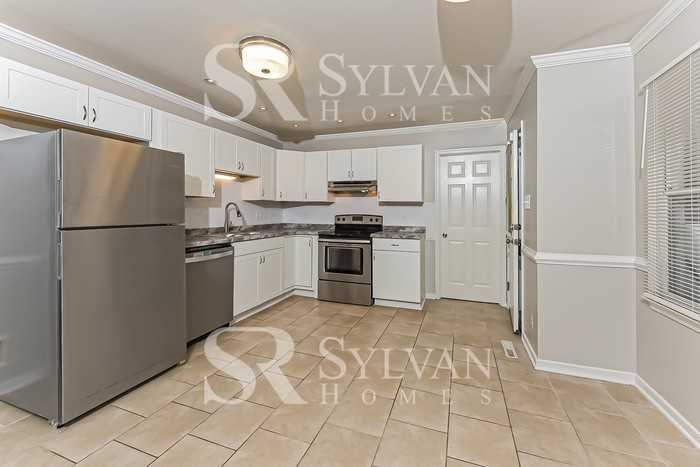 4307 Burgess House Ln - Photo 3 of 15