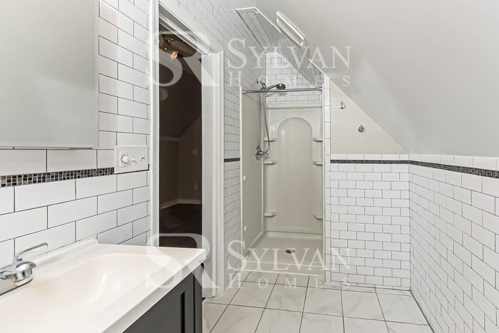 4307 Burgess House Ln - Photo 6 of 15