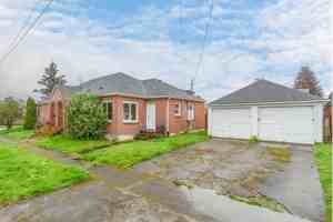 featured image of 301 1/2 N 7th Ave #3